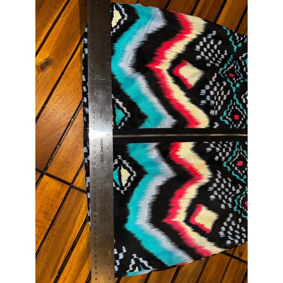 Francesca's Annabelle Tribal Pattern Skirt size Small new - Picture 5 of 7